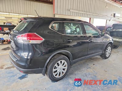 Trzecie zdjęcie samochodu z tyłu: 2016 NISSAN ROGUE S VIN:KNMAT2MV2GP631430 - miniatura