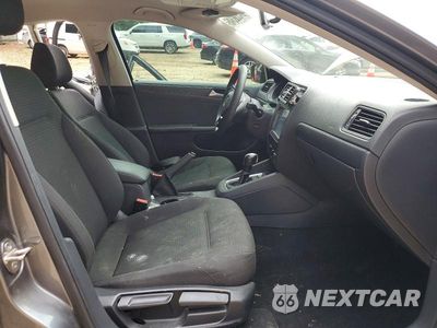 Zdjęcie 7 z 12 samochodu: 2015 VOLKSWAGEN JETTA BASE VIN:3VW2K7AJXFM339967 - miniatura