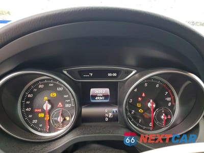 Zdjęcie 9 z 12 samochodu: 2019 MERCEDES-BENZ GLA 250 VIN:WDCTG4EB0KU000693 - miniatura