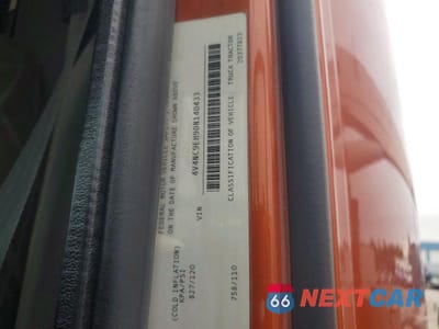 Zdjęcie 10 z 10 samochodu: 2013 VOLVO VN VNL - SEMI TRUCK VIN:4V4NC9EH9DN140433 - miniatura