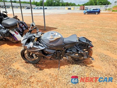 Trzecie zdjęcie samochodu z tyłu: 2025 SUZUKI GSX-R750 VIN:JS1GR7MA6S7101080 - miniatura