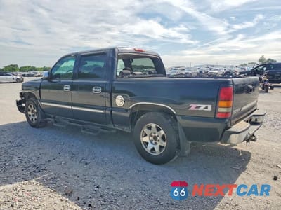 Drugie zdjęcie samochodu z przodu: 2006 GMC NEW SIERRA K1500 VIN:2GTEK13T661178567 - miniatura