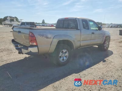 Trzecie zdjęcie samochodu z tyłu: 2006 TOYOTA TACOMA ACCESS CAB VIN:5TEUU42NX6Z305150 - miniatura