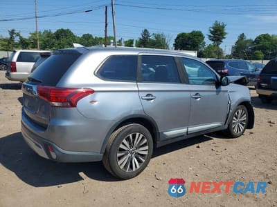 Trzecie zdjęcie samochodu z tyłu: 2019 MITSUBISHI OUTLANDER ES VIN:JA4AD2A32KZ047617 - miniatura