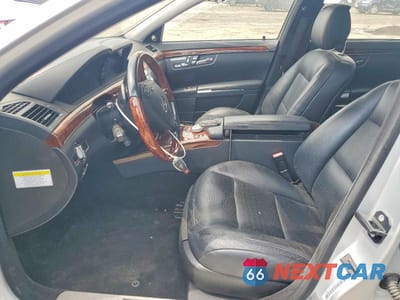 Zdjęcie 7 z 13 samochodu: 2013 MERCEDES-BENZ S 550 4MATIC VIN:WDDNG9EB4DA535533 - miniatura