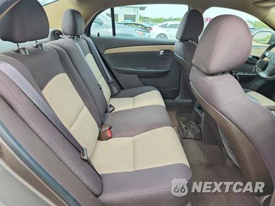 Zdjęcie 10 z 12 samochodu: 2011 CHEVROLET MALIBU LS VIN:1G1ZB5E15BF262377 - miniatura