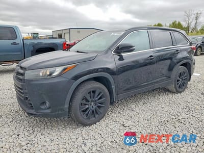 2019 TOYOTA HIGHLANDER SE 5TDJZRFH7KS606469 - główne zdjęcie licytacji z USA - miniatura
