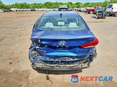 Zdjęcie 6 z 13 samochodu: 2018 HYUNDAI ELANTRA VALUE EDITION VIN:5NPD84LF3JH384555 - miniatura