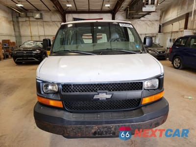 Piąte zdjęcie samochodu w środku: 2005 CHEVROLET EXPRESS 2500 DELIVERY VAN VIN:1GCGG25U451119043 - miniatura