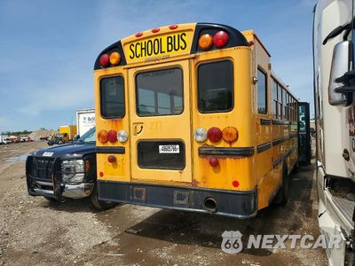 Czwarte zdjęcie samochodu z boku: 2014 IC CORPORATION CE SERIES SCHOOL - SCHOOL BUS VIN:4DRBUAAN1EB780661 - miniatura