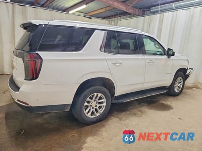Trzecie zdjęcie samochodu z tyłu: 2025 CHEVROLET TAHOE C1500 LT VIN:1GNS5NRD9SR271982 - miniatura