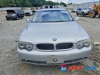 Piąte zdjęcie samochodu w środku: 2003 BMW 745 LI VIN:WBAGN63473DS45132 - miniatura