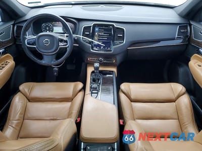 Zdjęcie 8 z 13 samochodu: 2017 VOLVO XC90 T6 VIN:YV4A22PK4H1157499 - miniatura