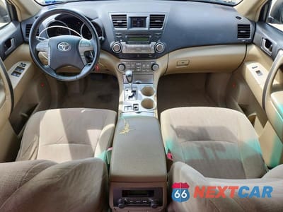 Zdjęcie 8 z 13 samochodu: 2009 TOYOTA HIGHLANDER SPORT VIN:JTEES43AX92141974 - miniatura