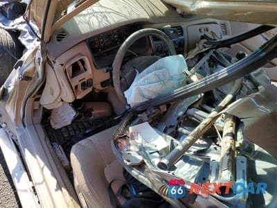 Zdjęcie 8 z 12 samochodu: 2002 HONDA ACCORD EX VIN:1HGCG22592A025636 - miniatura