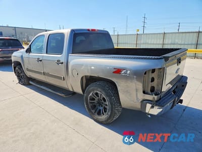 Drugie zdjęcie samochodu z przodu: 2007 CHEVROLET SILVERADO K1500 CREW CAB VIN:2GCEK13M971646804 - miniatura