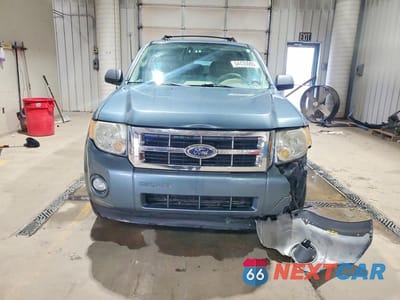 Piąte zdjęcie samochodu w środku: 2010 FORD ESCAPE XLT VIN:1FMCU0D74AKA94006 - miniatura