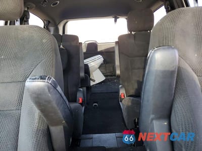 Zdjęcie 10 z 13 samochodu: 2017 DODGE GRAND CARAVAN SE VIN:2C4RDGBG9HR601553 - miniatura