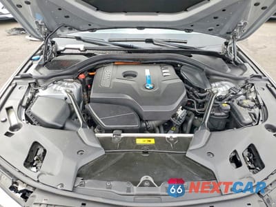 Zdjęcie 11 z 12 samochodu: 2018 BMW 530XE VIN:WBAJB1C50JB083721 - miniatura