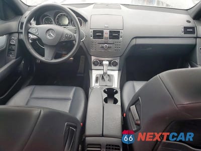Zdjęcie 8 z 12 samochodu: 2010 MERCEDES-BENZ C 300 VIN:WDDGF5EB6AF411119 - miniatura