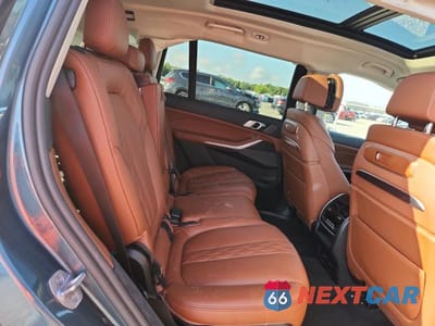 Zdjęcie 11 z 14 samochodu: 2023 BMW X7 XDRIVE40I VIN:5UX23EM0XP9P22992 - miniatura