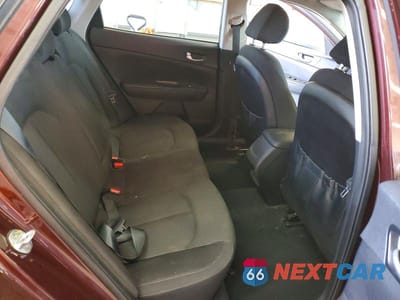 Zdjęcie 10 z 13 samochodu: 2016 KIA OPTIMA LX VIN:5XXGT4L30GG015335 - miniatura