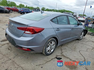 Trzecie zdjęcie samochodu z tyłu: 2019 HYUNDAI ELANTRA SEL VIN:KMHD84LF1KU812903 - miniatura
