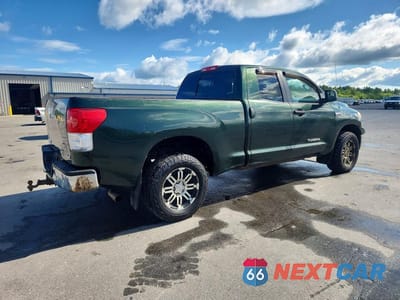 Trzecie zdjęcie samochodu z tyłu: 2011 TOYOTA TUNDRA DOUBLE CAB SR5 VIN:5TFUY5F1XBX182761 - miniatura