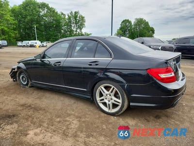 Drugie zdjęcie samochodu z przodu: 2012 MERCEDES-BENZ C 300 4MATIC VIN:WDDGF8BB5CR192497 - miniatura