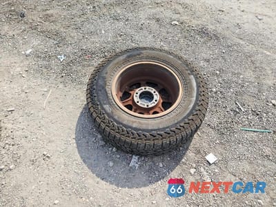 Zdjęcie 13 z 14 samochodu: 2004 NISSAN PATHFINDER SE VIN:JN8DR09Y94W920183 - miniatura