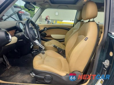 Zdjęcie 7 z 12 samochodu: 2009 MINI COOPER S VIN:WMWMF73529TW87510 - miniatura