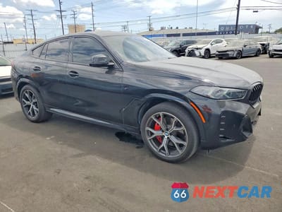 Czwarte zdjęcie samochodu z boku: 2024 BMW X6 XDRIVE40I VIN:5UX33EX09R9S50500 - miniatura