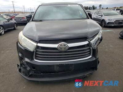 Piąte zdjęcie samochodu w środku: 2015 TOYOTA HIGHLANDER LIMITED PLATINUM VIN:5TDDKRFH3FS112424 - miniatura
