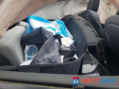 Zdjęcie 10 z 12 samochodu: 2021 TESLA MODEL Y VIN:5YJYGDEE2MF181801 - miniatura