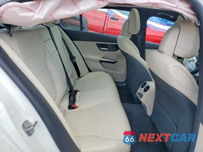 Zdjęcie 10 z 12 samochodu: 2025 MERCEDES-BENZ C 300 4MATIC VIN:W1KAF4HB3SR271512 - miniatura
