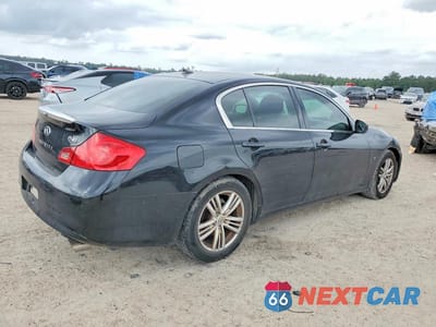 Trzecie zdjęcie samochodu z tyłu: 2015 INFINITI Q40 BASE VIN:JN1CV6AP9FM500062 - miniatura