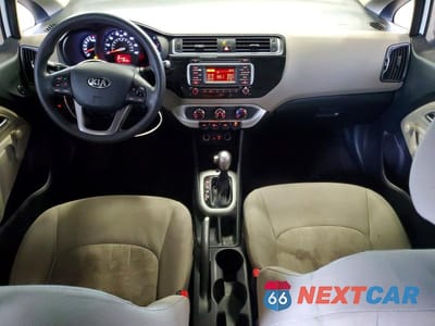 Zdjęcie 8 z 13 samochodu: 2017 KIA RIO LX VIN:KNADM4A38H6012828 - miniatura