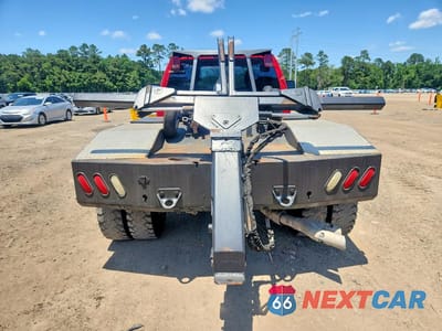 Zdjęcie 6 z 12 samochodu: 2014 FORD F550 SUPER DUTY VIN:1FDUF5HTXEEA13811 - miniatura