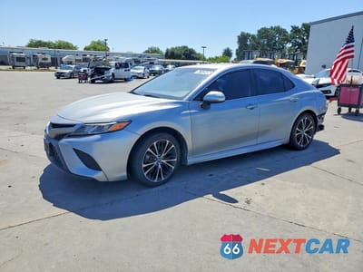 2019 TOYOTA CAMRY SE 4T1B11HK4KU762305 - główne zdjęcie licytacji z USA - miniatura