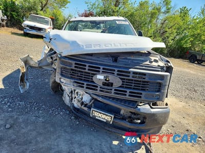 Piąte zdjęcie samochodu w środku: 2024 FORD F350 SUPER DUTY VIN:1FT8W3DT3REF35606 - miniatura