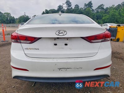 Zdjęcie 6 z 12 samochodu: 2018 HYUNDAI ELANTRA SEL VIN:5NPD84LF0JH230613 - miniatura