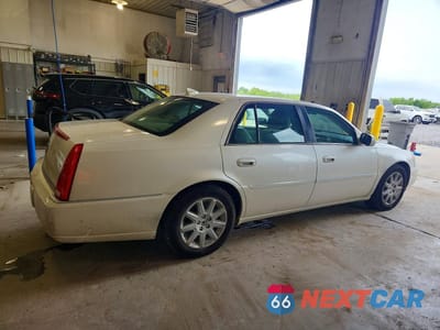 Trzecie zdjęcie samochodu z tyłu: 2011 CADILLAC DTS PREMIUM COLLECTION VIN:1G6KH5E65BU128972 - miniatura