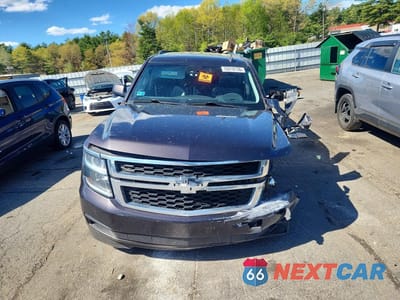 Piąte zdjęcie samochodu w środku: 2016 CHEVROLET SUBURBAN K1500 LT VIN:1GNSKHKC2GR422325 - miniatura