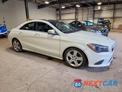 Czwarte zdjęcie samochodu z boku: 2015 MERCEDES-BENZ CLA 250 4MATIC VIN:WDDSJ4GB0FN260842 - miniatura