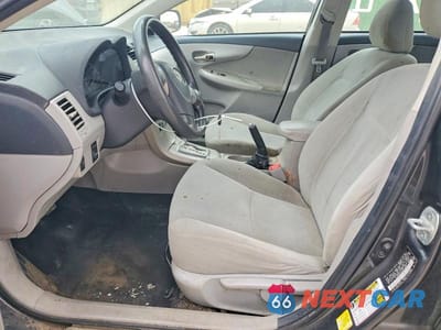 Zdjęcie 7 z 12 samochodu: 2011 TOYOTA COROLLA LE VIN:2T1BU4EE2BC671803 - miniatura