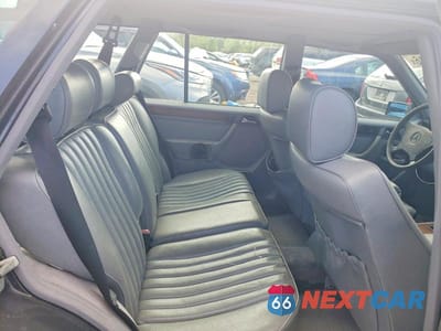 Zdjęcie 10 z 12 samochodu: 1994 MERCEDES-BENZ E 320 VIN:WDBEA92E4RF285312 - miniatura