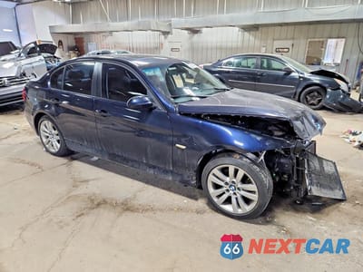 Czwarte zdjęcie samochodu z boku: 2006 BMW 325 XI VIN:WBAVD13596KV12650 - miniatura