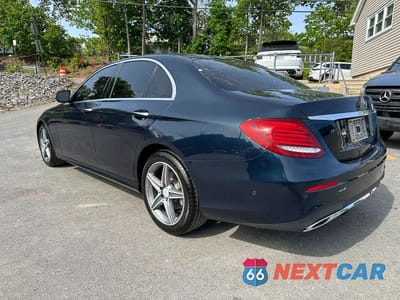 Drugie zdjęcie samochodu z przodu: 2017 MERCEDES-BENZ E 300 4MATIC VIN:WDDZF4KB7HA028160 - miniatura