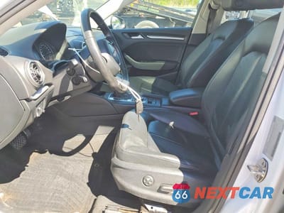 Zdjęcie 7 z 12 samochodu: 2015 AUDI A3 PREMIUM VIN:WAUBFGFF8F1045957 - miniatura