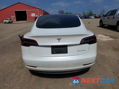 Zdjęcie 6 z 13 samochodu: 2023 TESLA MODEL 3 VIN:LRW3E1EB2PC851642 - miniatura